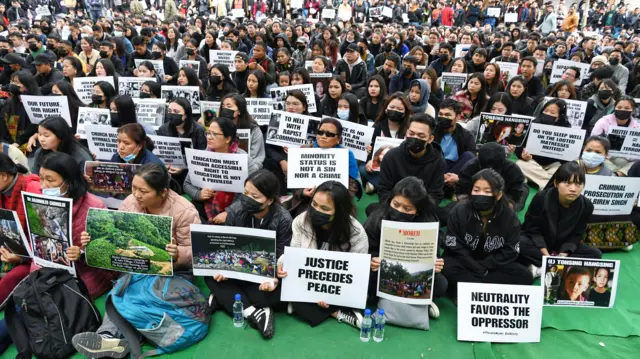 नई दिल्ली के जंतर मंतर में कुकी छात्रों का प्रदर्शन