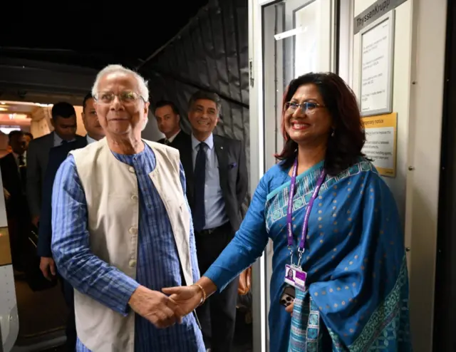 চার দিনের সফরে মঙ্গলবার যুক্তরাজ্যে পৌঁছেছেন বাংলাদেশের অন্তর্বর্তী সরকারের প্রধান উপদেষ্টা ড. মুহাম্মদ ইউনূস