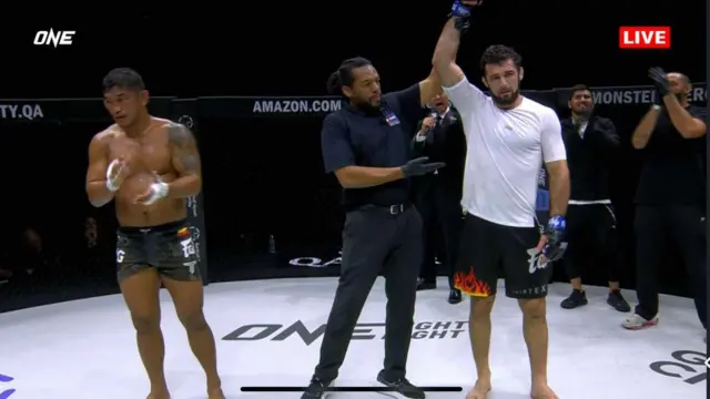 အောင်လအန်ဆန်း က ရှာမေးလ်အာဒိုဂန် ကို ဒိုင်ပွဲရပ်နဲ့ ရှုံး