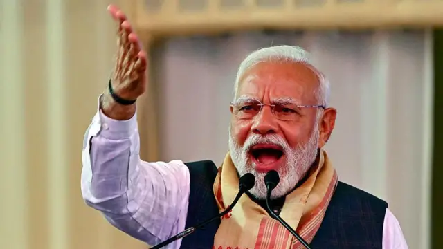 मणिपुर में मई 2023 में हिंसा के शुरू होने के बाद प्रधानमंत्री मोदी राज्य में सितंबर 2025 में पहली बार गए. 