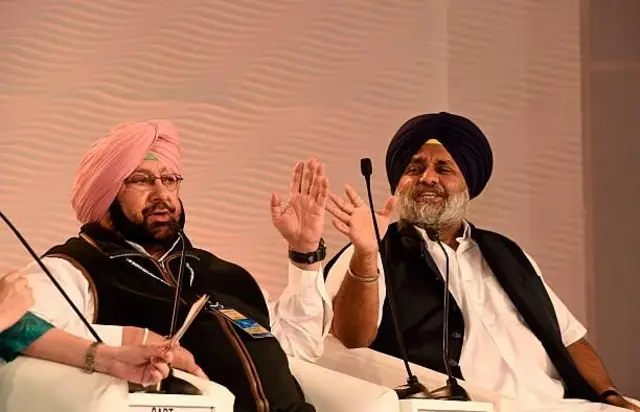 ਸੁਖਬੀਰ ਬਾਦਲ ਅਤੇ ਕੈਪਟਨ ਅਮਰਿੰਦਰ ਸਿੰਘ ਦੀ ਤਸਵੀਰ