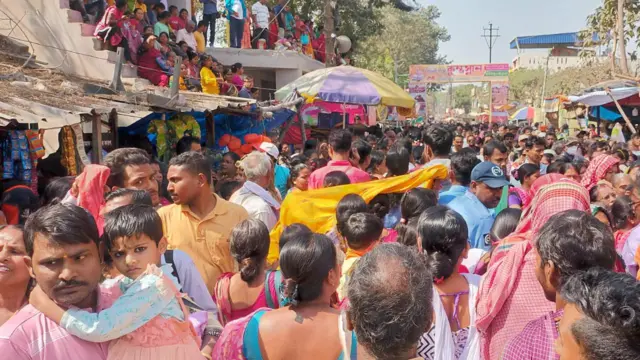 ত্রিবেণী কুম্ভ মেলায় বিরাট জনসমাগম
