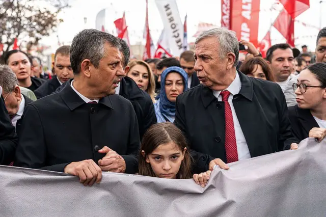 Mansur yavas ve Özgür Özel 