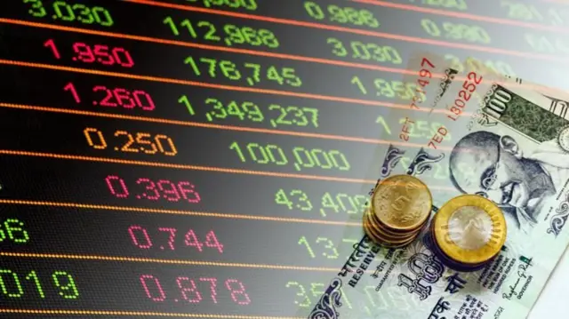 ஈக்விட்டி டெரிவேடிவ்ஸ் மீது செக்யூரிட்டிஸ் டிரான்சாக்ஷன் டேக்ஸ் (STT) பொருந்தும், ஆனால் அதன் விகிதம் ஃபியூச்சர்ஸிற்கு 0.02% மற்றும் ஆப்ஷன்ஸிற்கு 0.10% ஆக இருந்தது. இது உயர்த்தப்படுவதாக அறிவிக்கப்பட்டுள்ளது.