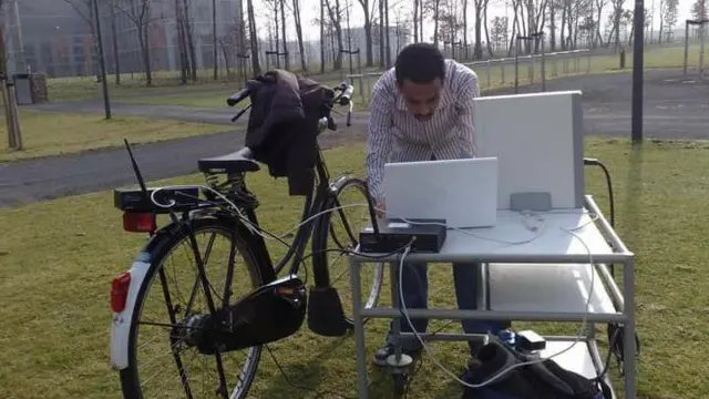 ዶ/ር ኢንጂነር ብሩህተስፋ ኢብራሒም በሥራ ላይ 