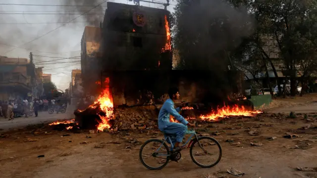 पाकिस्तान