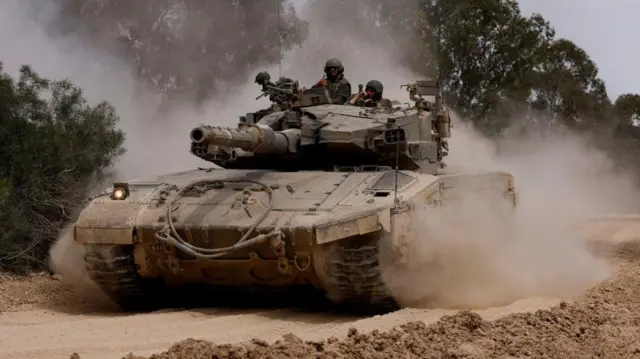 دبابة إسرائيلية