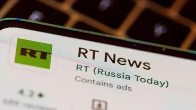 Додаток RT News на смартфоні