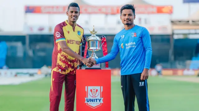 नेपाल र वेस्ट इन्डिजका कप्तानहरू खेलअघि