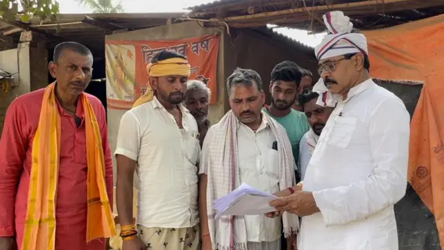 गिरिराज सिंह का विरोध करने वालों का दावा है कि गिरिराज सिंह ने क्षेत्र के लोगों पर ध्यान नहीं दिया.