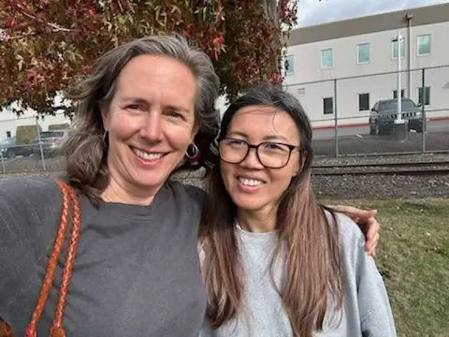 Luật sư Jennie Pasquarella và bà Melissa Trần