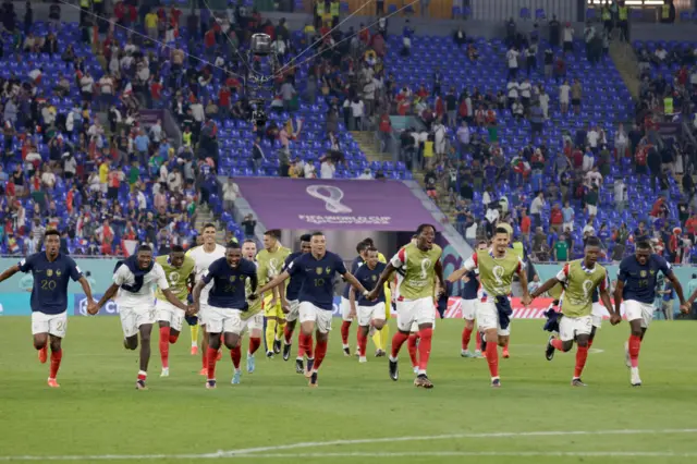 Франция болсо 2018-жылы дүйнө чемпиону болуп, быйыл 1/8 финалга чыкты