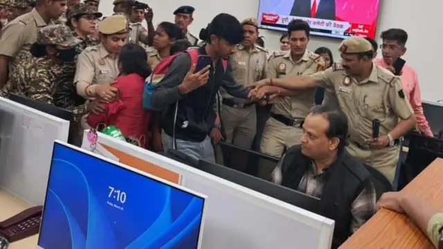 यूएनआई के मौजूदा मालिक स्टेट्समैन ने पुलिसिया कार्रवाई की निंदा की है