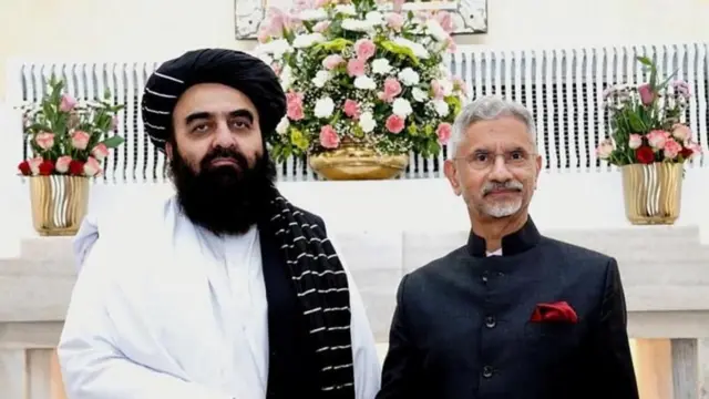 పాకిస్తాన్, అఫ్గానిస్తాన్, తాలిబాన్లు, అమెరికా, చైనా