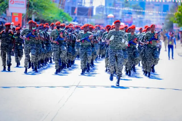 Ciidamadii madiga ee loo baddeley ciidamada dowladda 