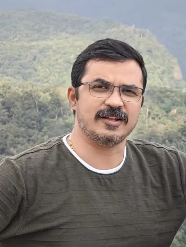 அதிமுக செய்தித்தொடர்பாளர் கோவை சத்யன்