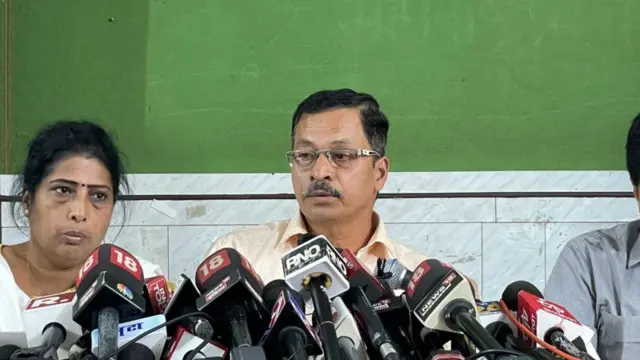 श्रद्धा वालकरचे वडील विकास वालकर 