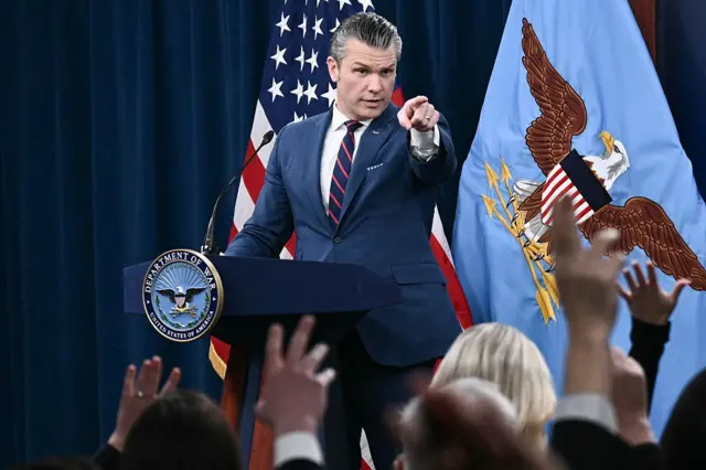 Hegseth, , alákóso ètò àbò nílẹ̀ Amẹ́ríkà.