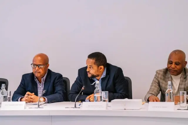 ሓልፍቲ ክልል ትግራይ ንግምገማ ምስ ቀዳማይ ሚኒስተር ኣብይ ኣሕመድ ተኣኪቦም ኣለዉ