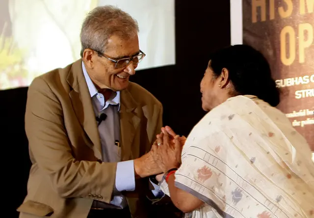 অমর্ত্য সেন ও মুখ্যমন্ত্রী মমতা ব্যানার্জি