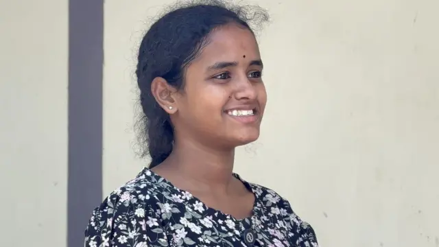 కస్తూర్బాగాంధీ బాలికా విద్యాలయం విద్యార్థిని ఎం. విజయలక్ష్మి