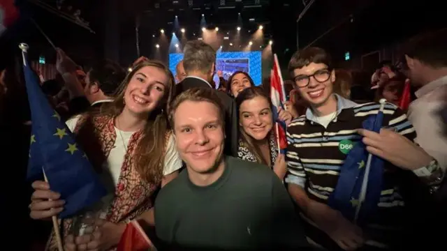 Прихильники лібералів-центристів Роба Йеттена 