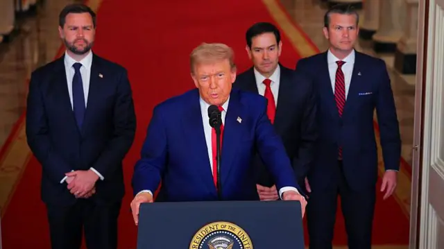 डोनाल्ड ट्रंप