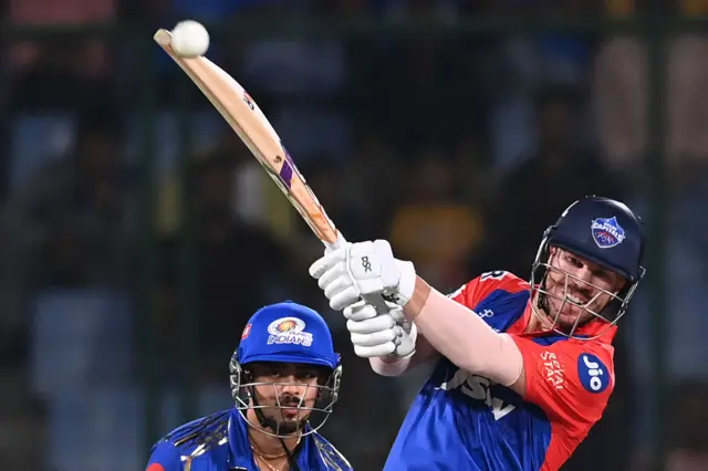 மும்பை இந்தியன்ஸ் திரில் வெற்றி