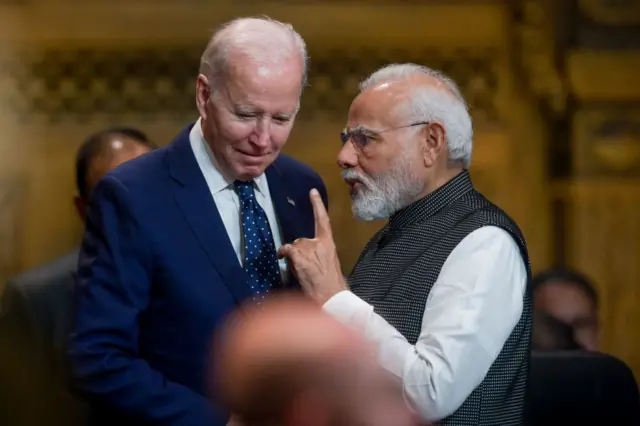 नरेंद्र मोदी