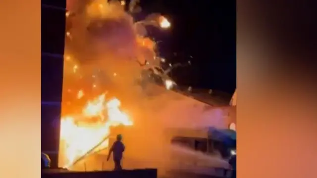 скриншот из видео с моментом взрыва в Голдерс-Грин