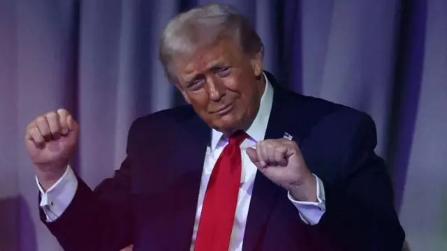 डोनाल्ड ट्रम्प म्हणाले की, "पंतप्रधान मोदींनी मला विचारलं की, सर मी तुम्हाला भेटू शकतो का?"