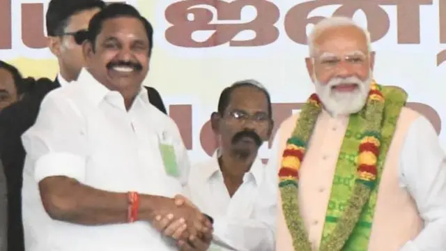 திருப்பரங்குன்றம் கோவிலில் தரிசனம் செய்த பின் பொதுக்கூட்டத்தில் கலந்து கொண்ட பிரதமர் மோதி