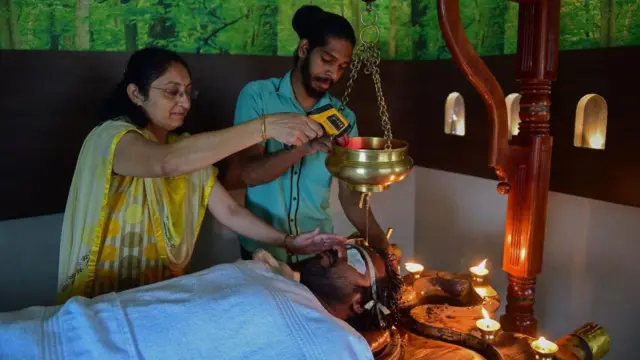 আয়ুর্বেদিক চিকিৎসা