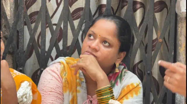 सोनाली दाभाडे, पालक