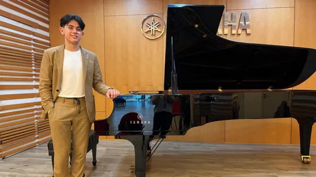 George Harliono dan Piano