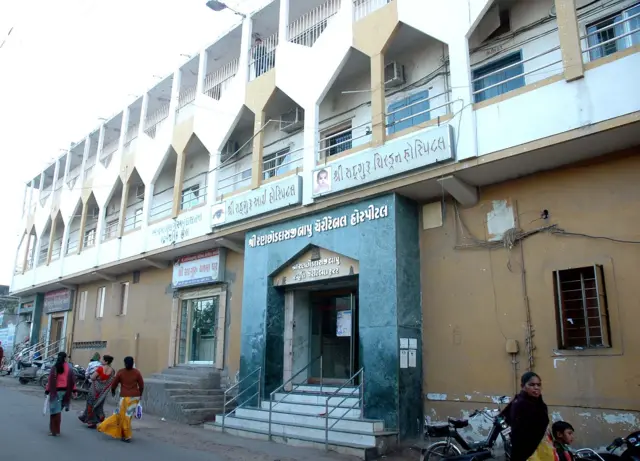 ગુજરાત ભાજપના પ્રદેશ અધ્યક્ષ સીઆર પાટીલ, સદસ્યતા અભિયાન, ભાજપ, ભાજપનું સદસ્યતા અભિયાન, ભૂપેન્દ્ર પટેલ, બીબીસી ગુજરાતી
