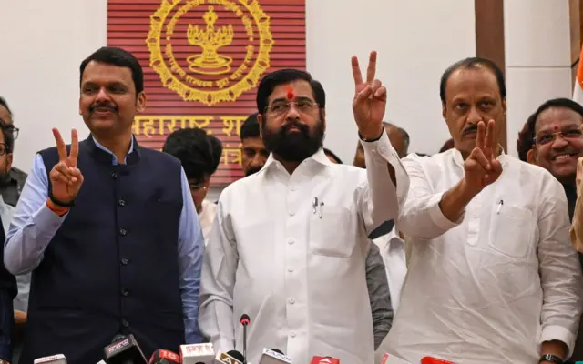 राज्य सरकारच्या या योजना, त्यासाठीचा निधी आणि आर्थिक नियोजन यासंदर्भात गेल्या काही महिन्यात अनेकदा प्रश्न उपस्थित करण्यात आला आहे.