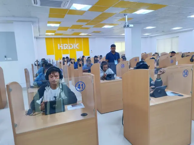 कोरियाली भाषा परीक्षामा सहभागीहरू