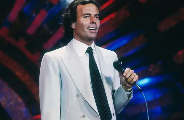 Julio Iglesias en 1981