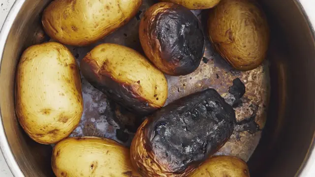 পোড়া আলু