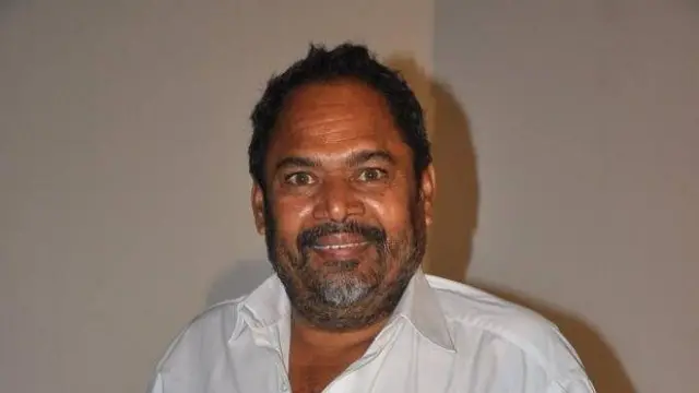 యూనివ‌ర్సిటీ -పేప‌ర్ లీక్ 