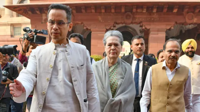 सोनिया गांधी 