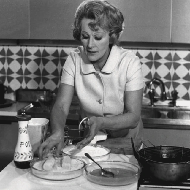 芬妮·克拉多克资料图片