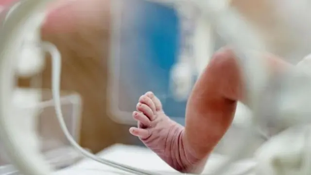 બાળ તસ્કરીનું ઇન્ટરનેશનલ રેકેટ, ઇન્ડોનેશિયા, સિંગાપુર, બીબીસી આંતરરાષ્ટ્રીય સમાચાર