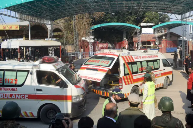 پشاور دھماکہ