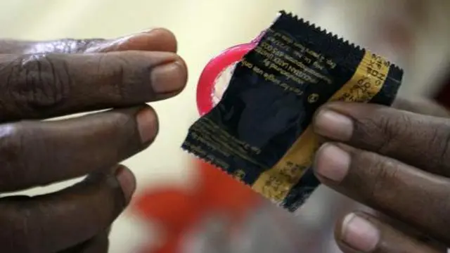 Nwoke kwesịrị iyi okpu nna bụ enyị n’oge mmekọ ma ọ bụrụ na onye nke ya ga-etinye ọnụ n’utu ya. 