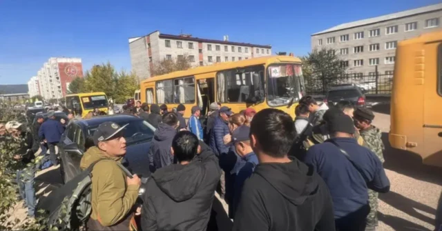 Растущее неравенство: что мы знаем о потерях российских регионов в Украине 4 Автобусы