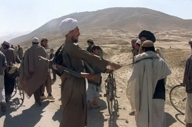 واک ته د طالبانو له بیا رسېدو څه باندې یو کال وروسته د طالبانو مشر ملا هبت‌الله اخوندزاده خپلو قاضیانو ته حکم کړی و چې مجرمان قصاص او شرعي حدود پرې جاري کړي. 