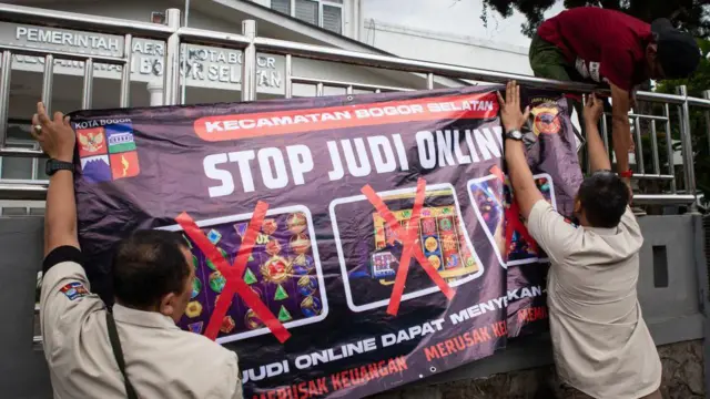 Judi Online: Polisi Tetapkan 24 Tersangka Sindikat Judol Komdigi ...