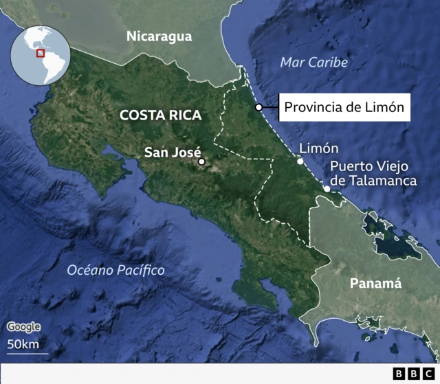 Mapa de Costa Rica que muestra sus límites con Nicaragua en el norte y Panamá en el sur. El gráfico marca los límites de la provincia de Limón que ocupa toda la costa caribeña del país e indica la ubicación de Puerto Viejo de Talamanca.